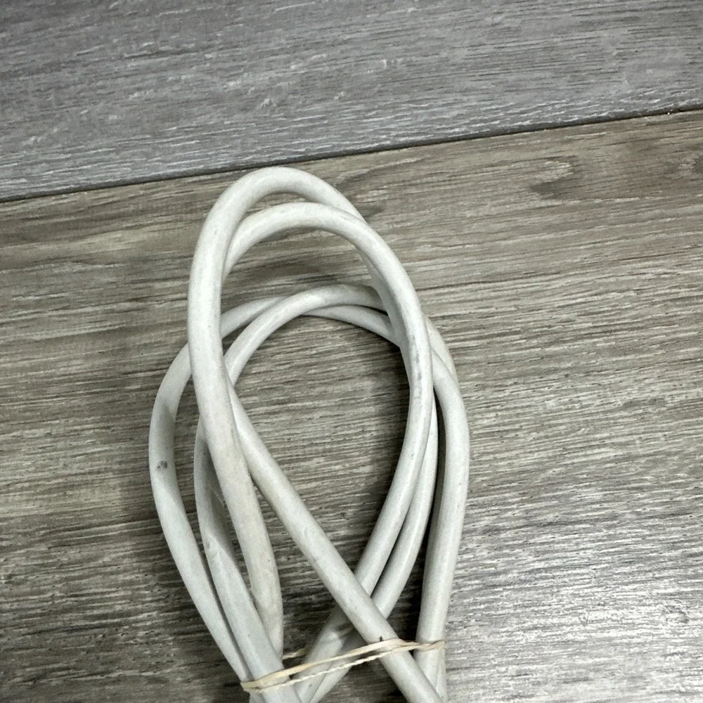 Genuine‎ Apple (Volex) APC7H 2.5A 125V 6Ft AC Power Cord